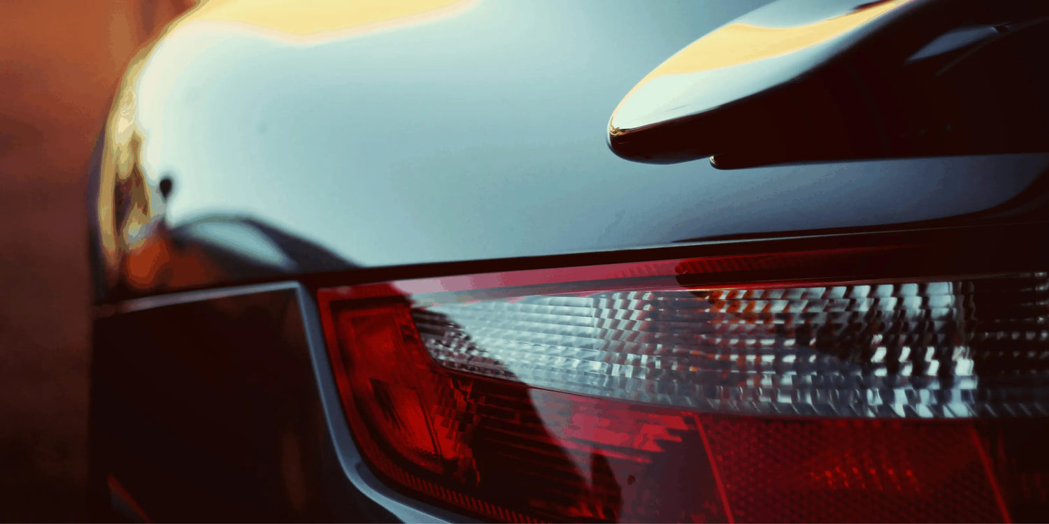 Rénovation des phares de voiture dans le Val d'Oise – optiques restaurés avec soin par Savoir & Detail.