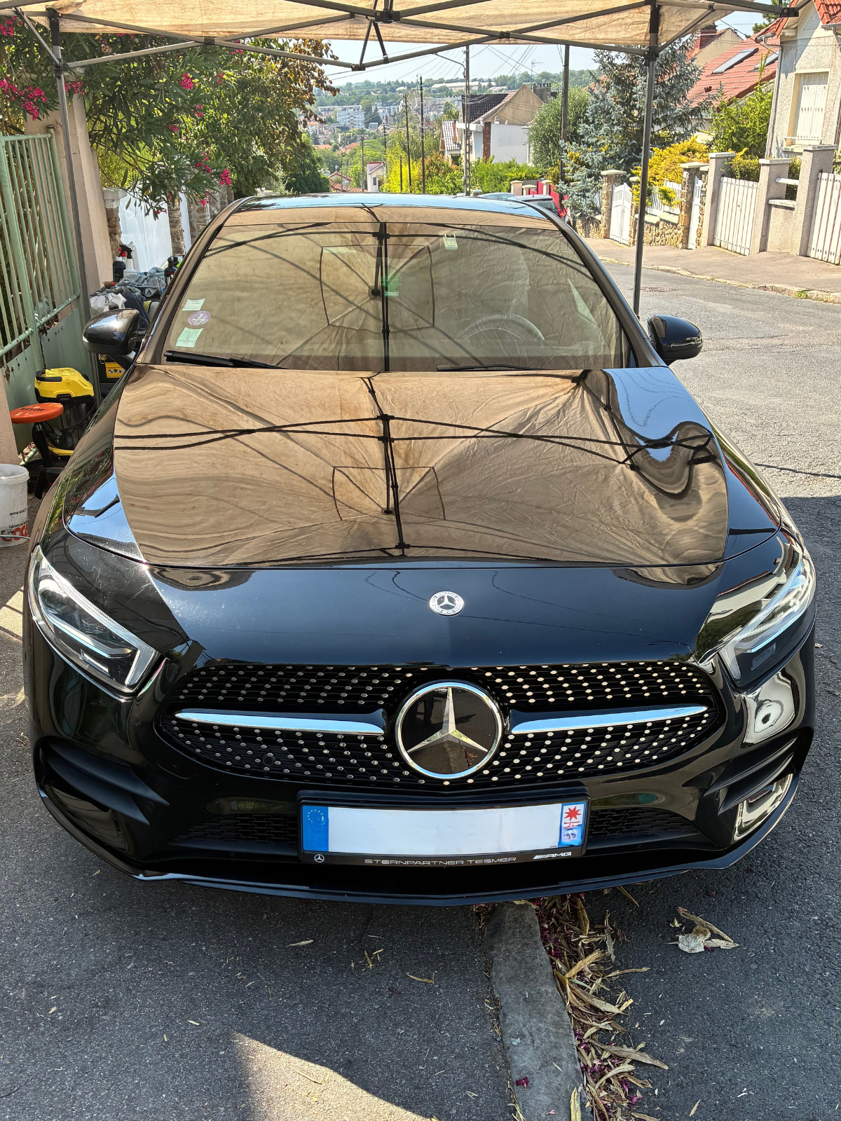 Nettoyage complet d'une Mercedes à Eaubonne par Savoir & Détail