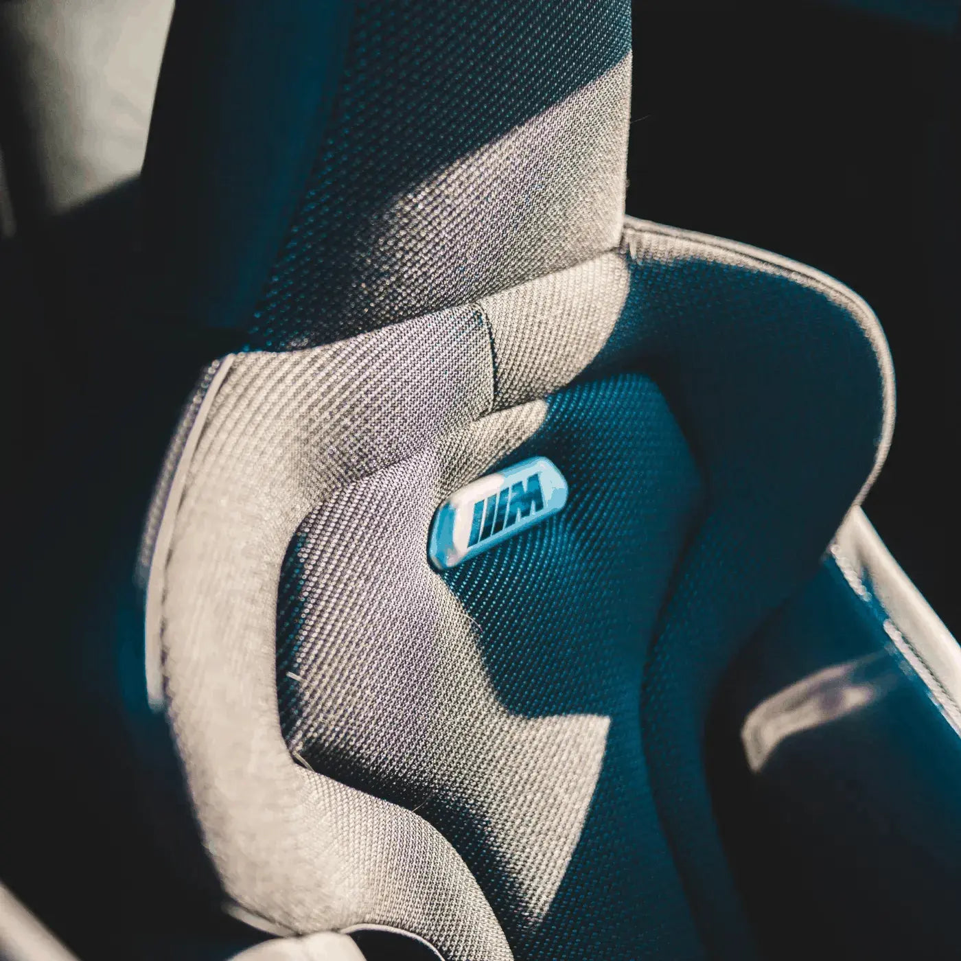 Siège de voiture nettoyé et protégé avec soin